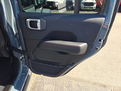 New 2026 Jeep Wrangler Unlimited Rubicon AWD/4WD image 17