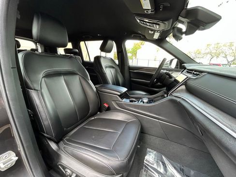 Used 2024 Jeep Grand Cherokee L Limited RWD image 37