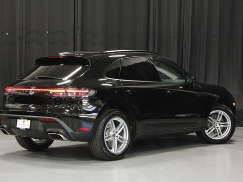 Certified 2026 Porsche Macan AWD/4WD image 5