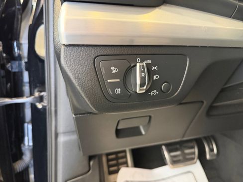 Used 2018 Audi SQ5 Premium Plus w/ Warm Weather Package AWD/4WD image 12