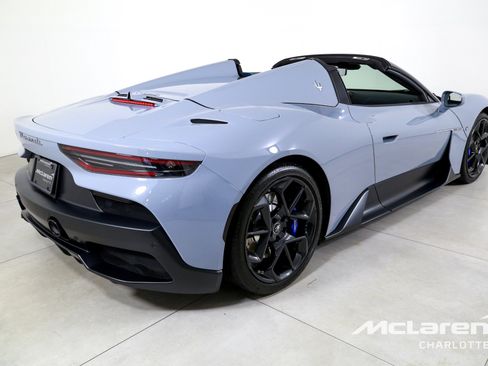 Used 2023 Maserati MC20 Spyder image 10