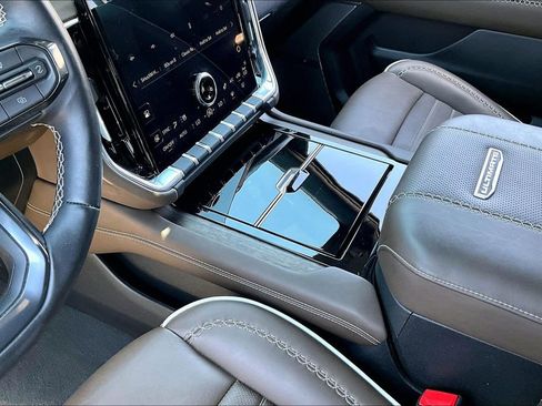 Used 2025 GMC Yukon XL Denali Ultimate w/ LPO, Floor Liner Package AWD/4WD image 16