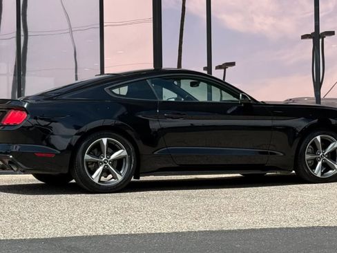 Used 2016 Ford Mustang Coupe RWD image 13