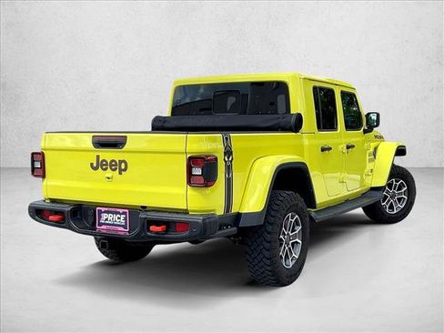 Used 2024 Jeep Gladiator Mojave AWD/4WD image 2