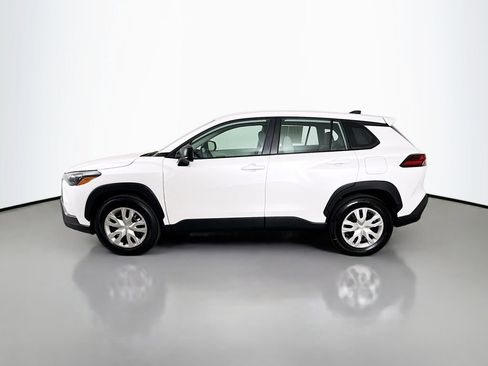 Certified 2026 Toyota Corolla Cross L AWD/4WD image 4