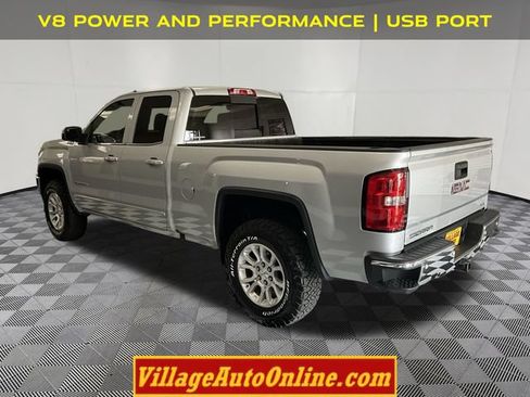 Used 2017 GMC Sierra 1500 SLE w/ SLE Value Package AWD/4WD image 2