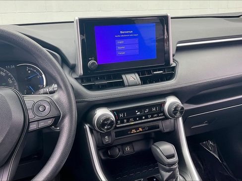 Used 2024 Toyota RAV4 XLE image 7