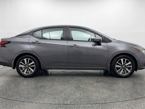 Used 2025 Nissan Versa SV FWD image 11