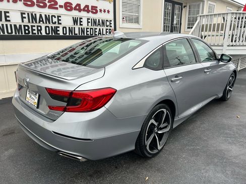 Used 2018 Honda Accord Sport image 7