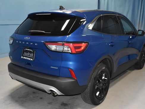 Used 2022 Ford Escape SE image 28