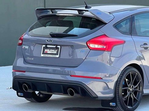 Used 2017 Ford Focus RS AWD/4WD image 31