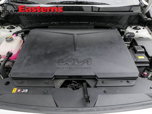 Used 2024 Kia Niro Wind w/ Wind Preserve Package image 7