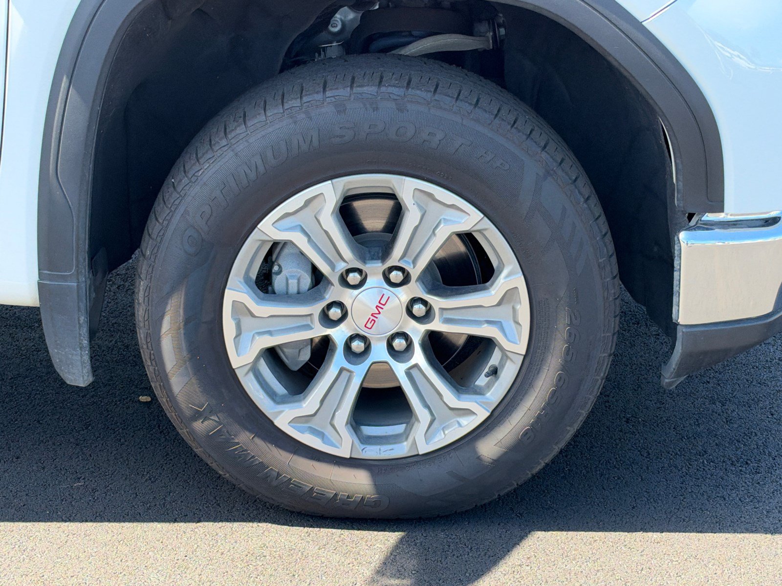 Used 2025 GMC Sierra 1500 SLT AWD/4WD image 12