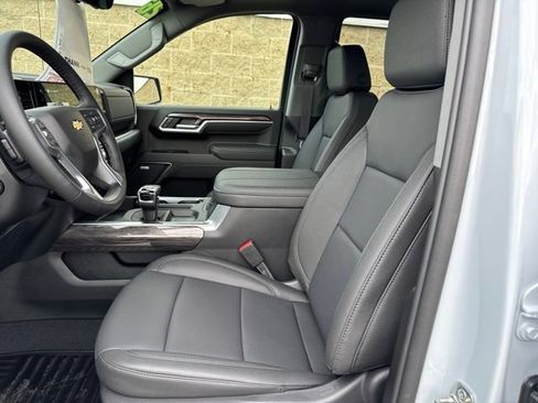New 2026 Chevrolet Silverado 1500 LTZ w/ Technology Package AWD/4WD image 15