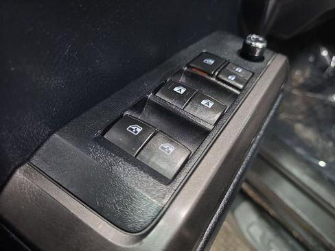 Used 2016 Toyota Tacoma TRD Sport w/ Towing Package AWD/4WD image 27
