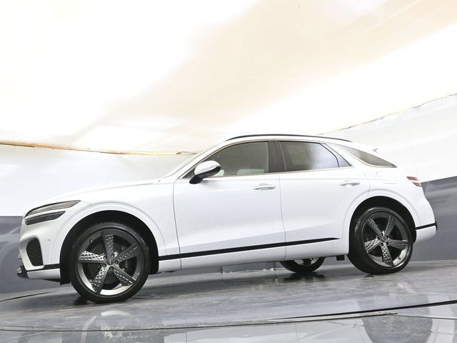 Used 2024 Genesis GV70 3.5T Sport w/ Sport Advanced Package AWD/4WD image 38