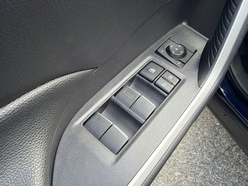 Used 2025 Toyota RAV4 XLE w/ Convenience Package AWD/4WD image 14