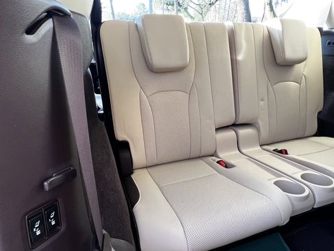 Used 2018 Lexus RX 350L image 52