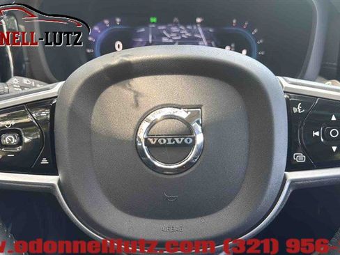 Used 2022 Volvo XC60 B6 Inscription w/ Advanced Package AWD/4WD image 19