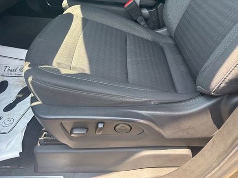 Used 2023 Chevrolet Silverado 1500 LT image 34
