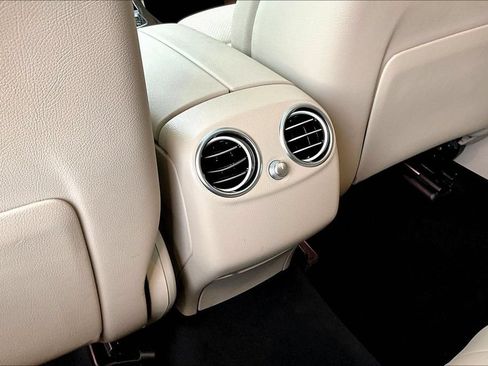 Used 2022 Mercedes-Benz GLC 300 4MATIC w/ Premium Package Lite image 12