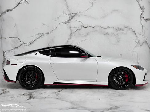 Used 2024 Nissan Z NISMO w/ Floor Mat Package RWD image 10