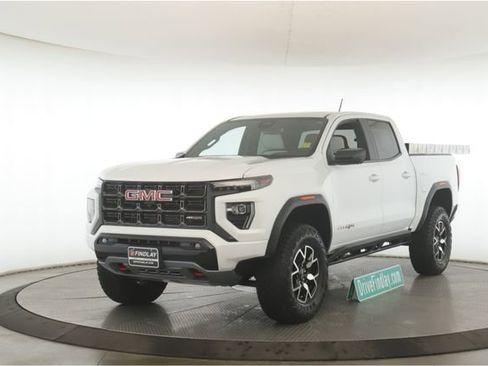 Used 2024 GMC Canyon AT4X image 10