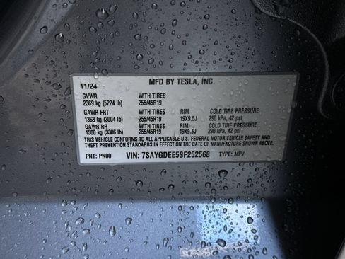 Used 2025 Tesla Model Y Long Range AWD/4WD image 13