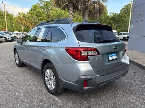 Used 2019 Subaru Outback 2.5i Premium AWD/4WD image 3