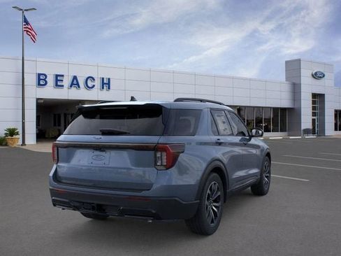 New 2026 Ford Explorer ST-Line image 8