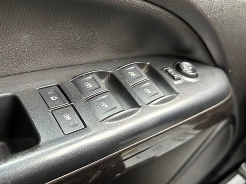 Used 2018 GMC Canyon SLT w/ Driver Alert Package image 18