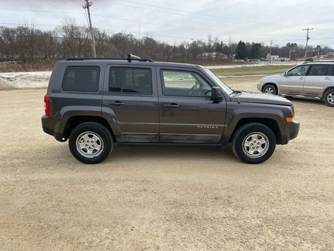 Used 2016 Jeep Patriot Sport w/ Power Value Group image 5