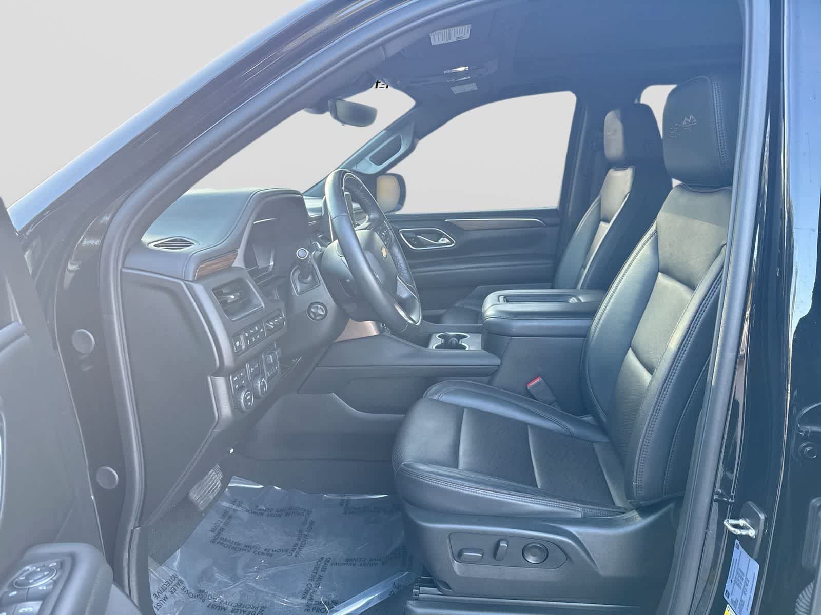 Used 2024 Chevrolet Tahoe High Country w/ Advanced Technology Package AWD/4WD image 23