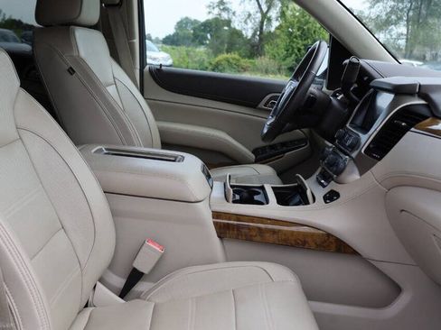 Used 2017 GMC Yukon Denali w/ Open Road Package AWD/4WD image 15