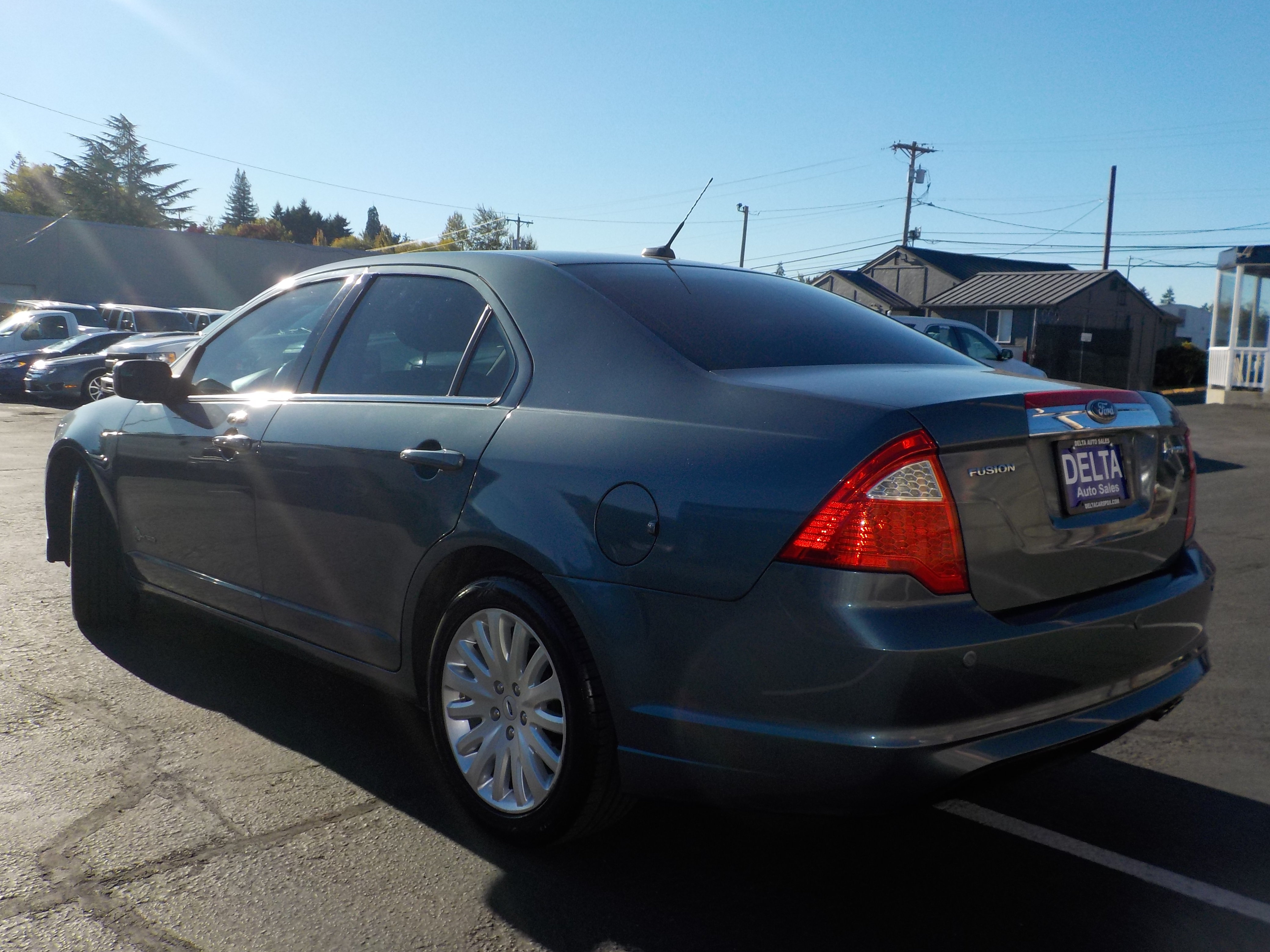 Used 2012 Ford Fusion Hybrid FWD image 9