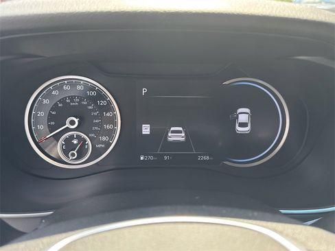 Used 2026 Genesis G70 2.5T Prestige image 26