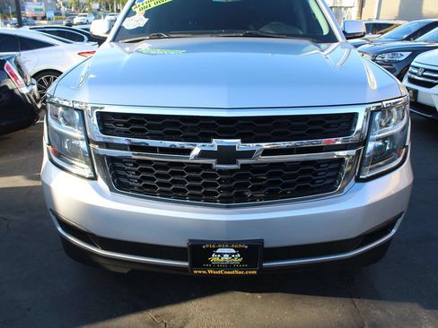 Used 2018 Chevrolet Suburban LS RWD image 9