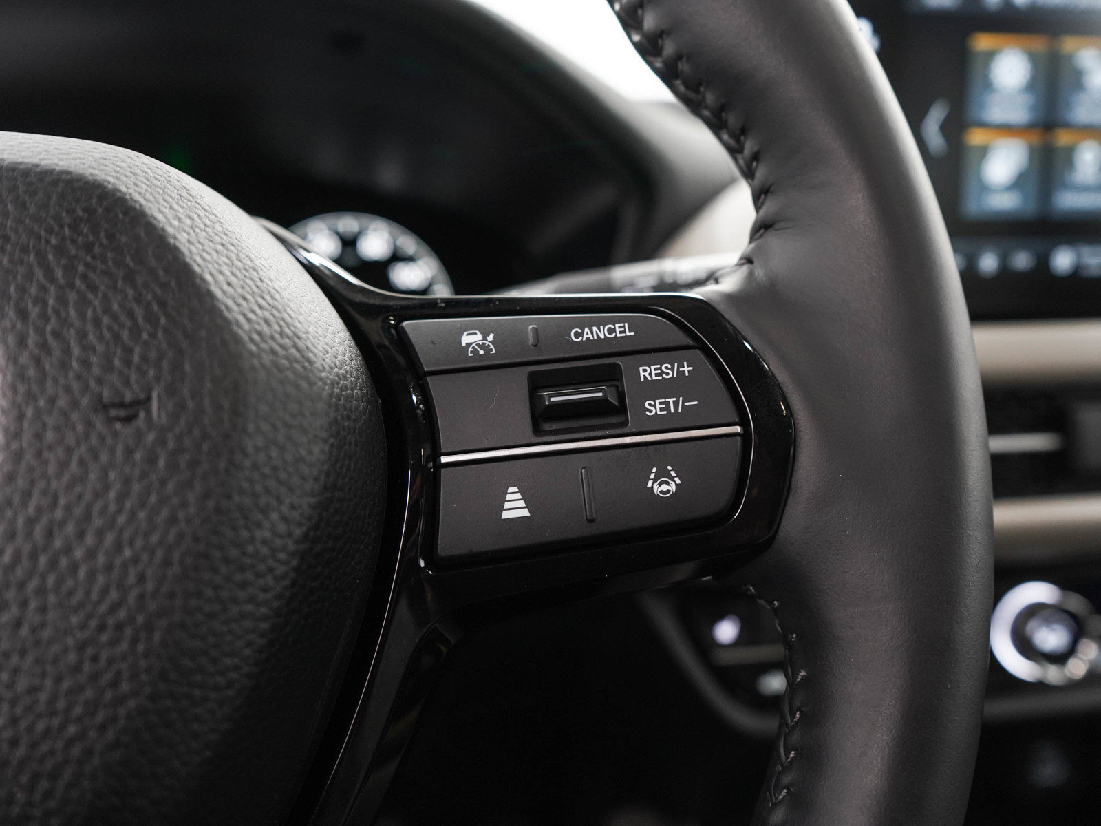 Used 2025 Honda HR-V EX-L image 25