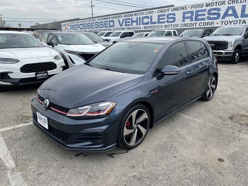 Used 2018 Volkswagen GTI Autobahn image 2