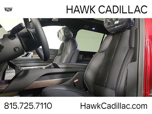 New 2026 Cadillac Vistiq Sport w/ LPO, Floor Liner Package AWD/4WD image 12