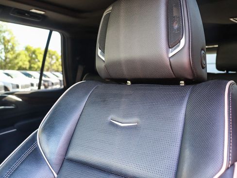 Used 2022 Cadillac Escalade Premium Luxury RWD image 25