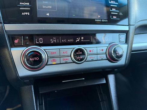 Used 2017 Subaru Outback 2.5i Premium image 30
