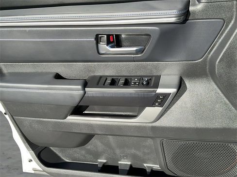 Used 2024 Toyota Sequoia Platinum image 11