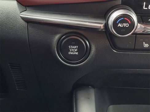 Certified 2025 MAZDA MAZDA3 2.5 S Hatchback w/ Premium Pkg image 24