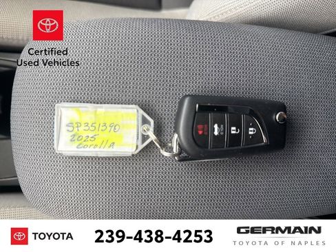 Used 2025 Toyota Corolla LE image 21