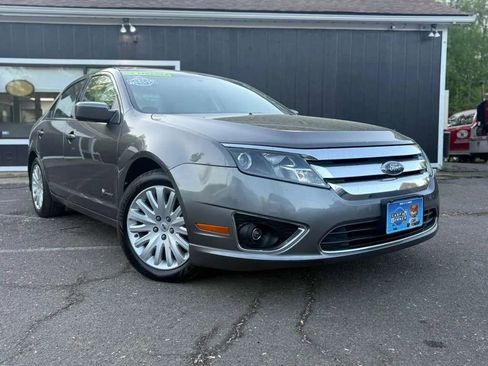 Used 2010 Ford Fusion Hybrid FWD image 1