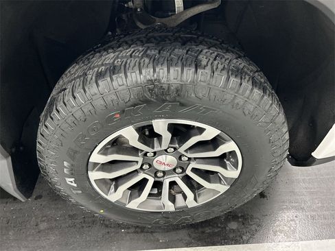 Used 2023 GMC Sierra 1500 AT4 w/ AT4 Premium Package image 8