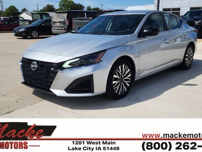 Used 2024 Nissan Altima 2.5 SV
