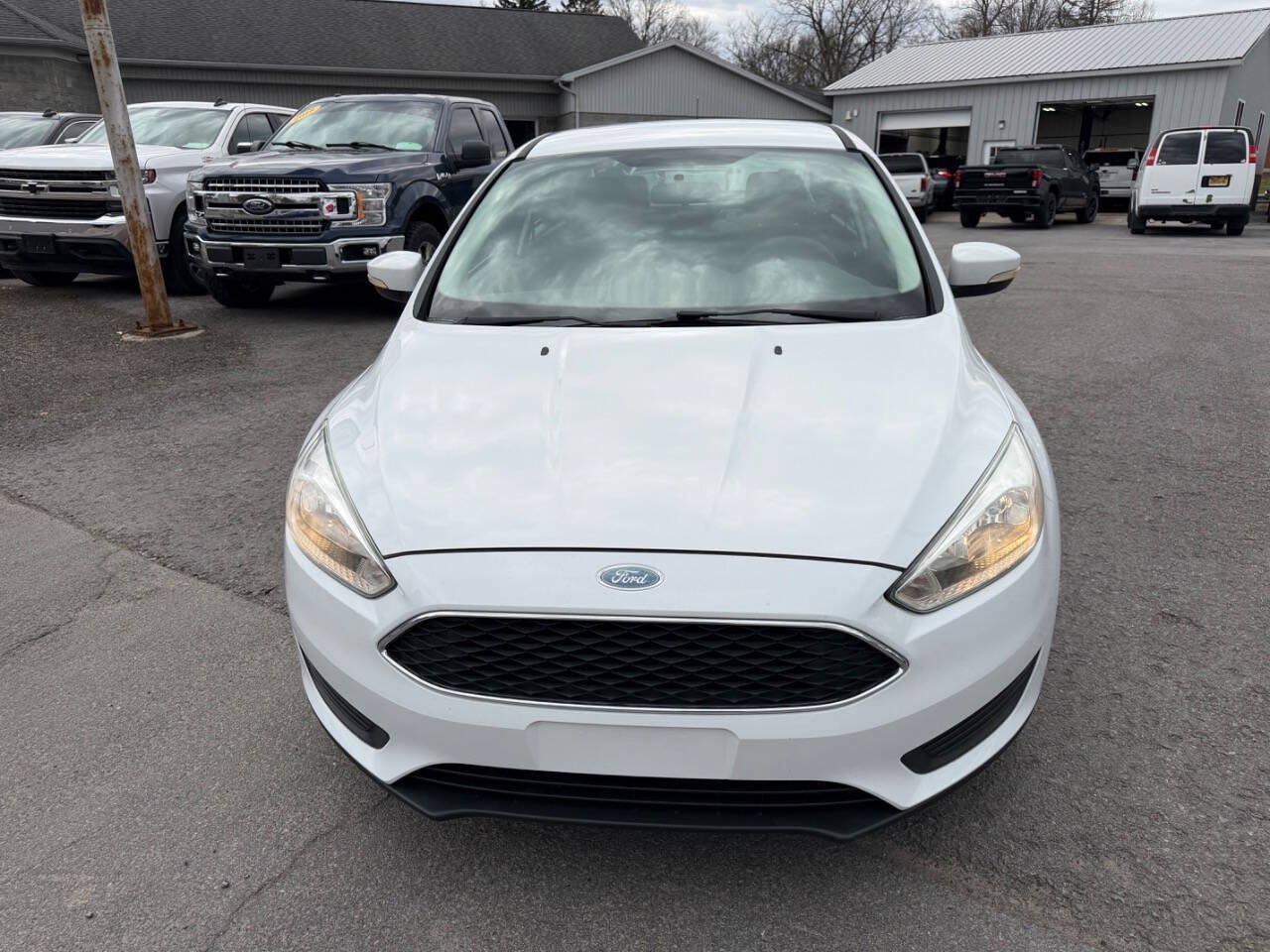 Used 2016 Ford Focus SE FWD image 8