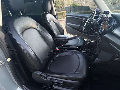 Used 2017 MINI Cooper 2-Door Hardtop image 30